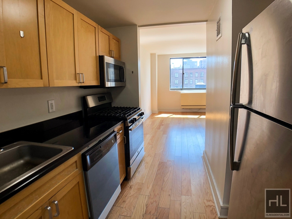 West 96th Street - Photo 0