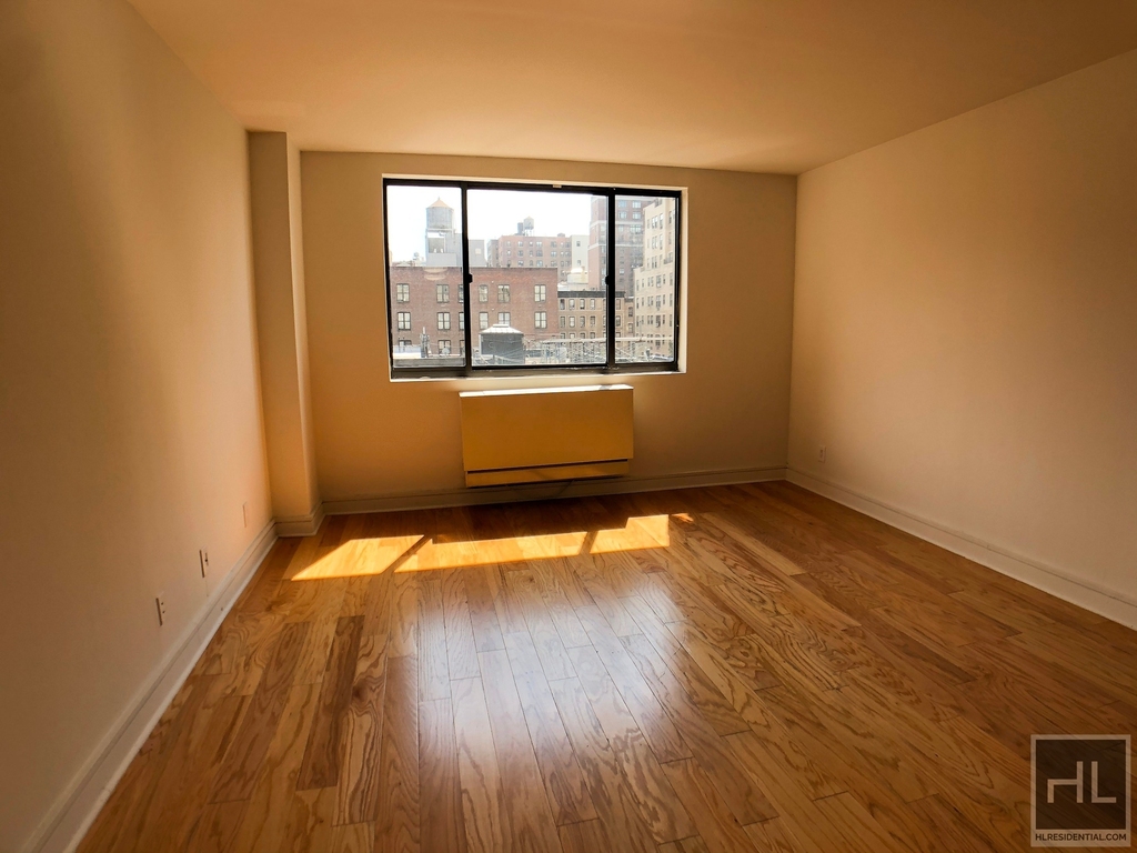 West 96th Street - Photo 3