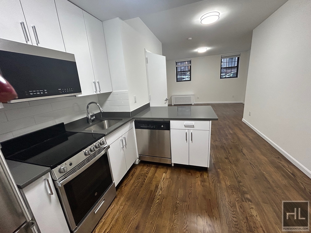 West 73rd Street - Photo 1