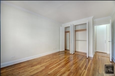 West 16 Street - Photo 2