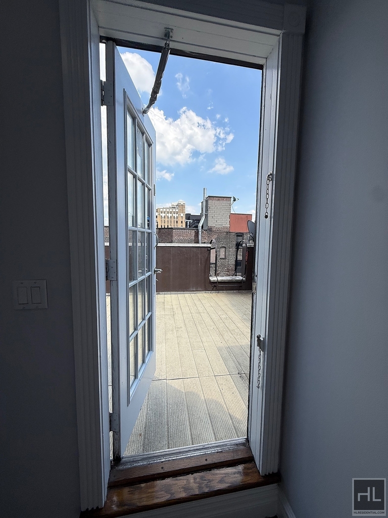 E 13th St. - Photo 3
