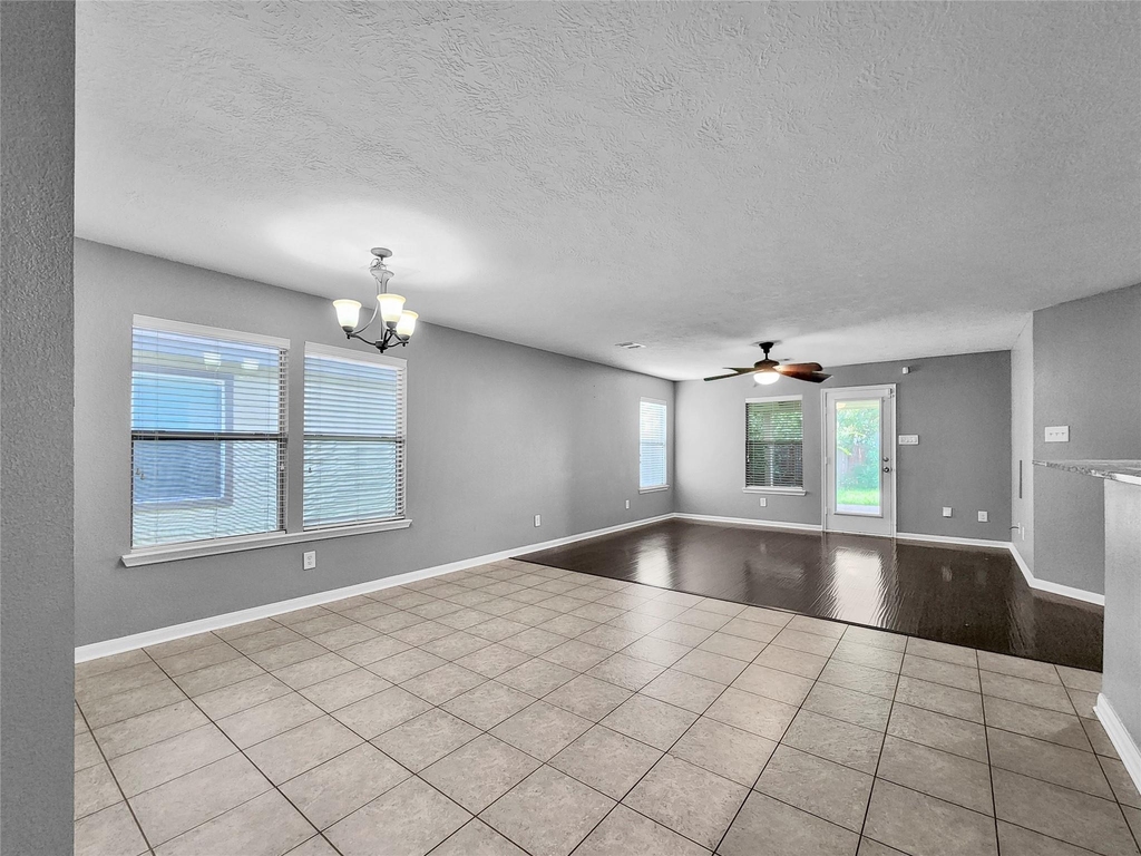 15519 Echo Stable Lane - Photo 2