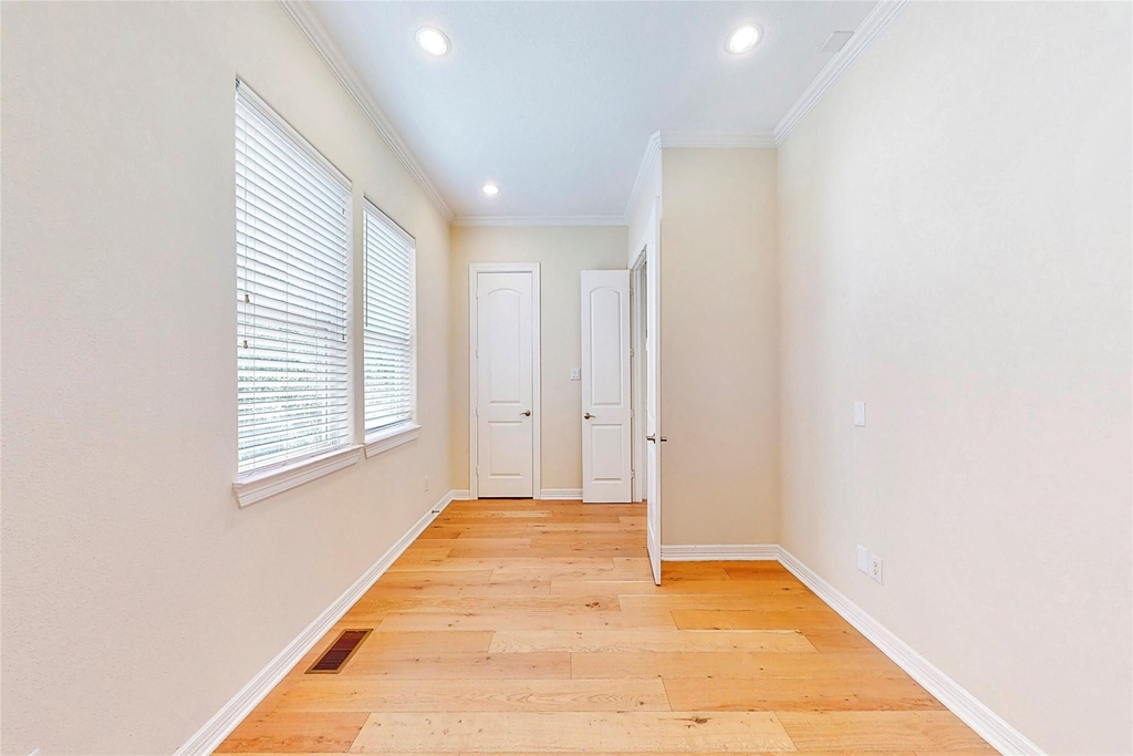 2104 State Street - Photo 22