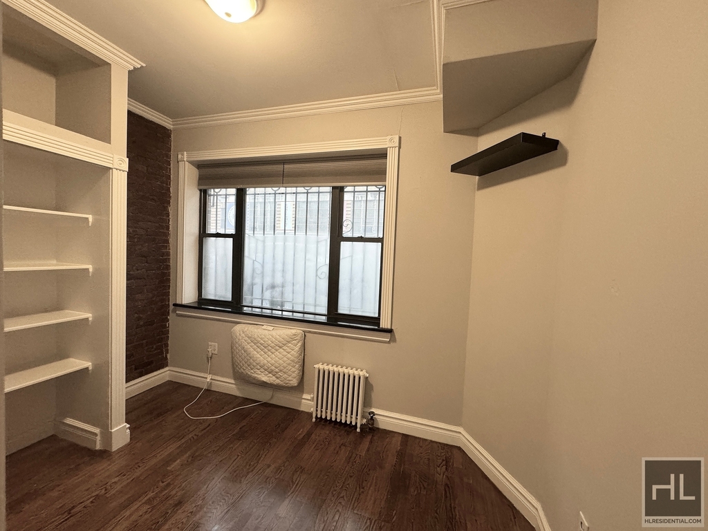 E 13th St. - Photo 2