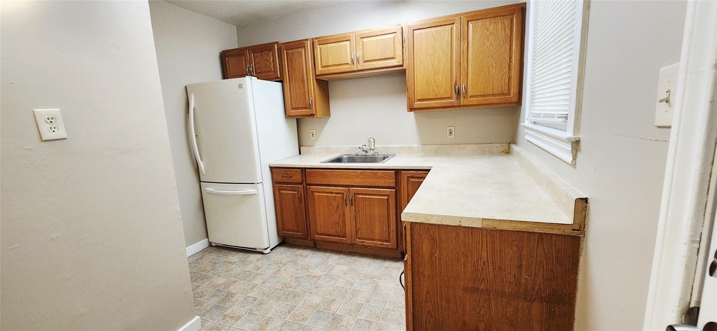 222 Winding Way Street - Photo 3