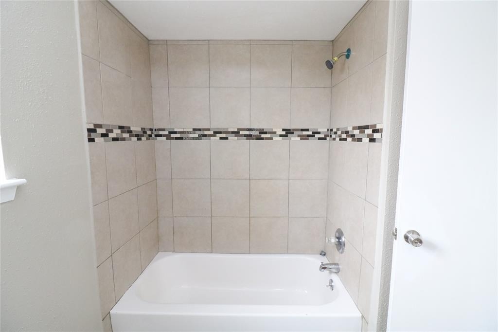 6111 Briar Glade Drive - Photo 13