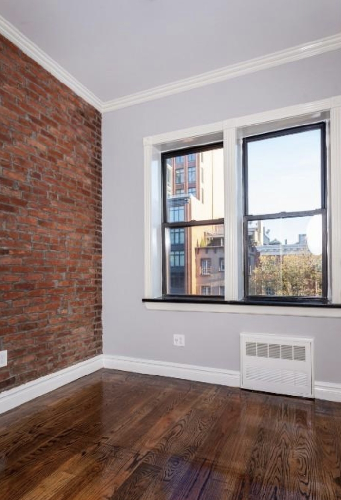 West 14th Street - Photo 2