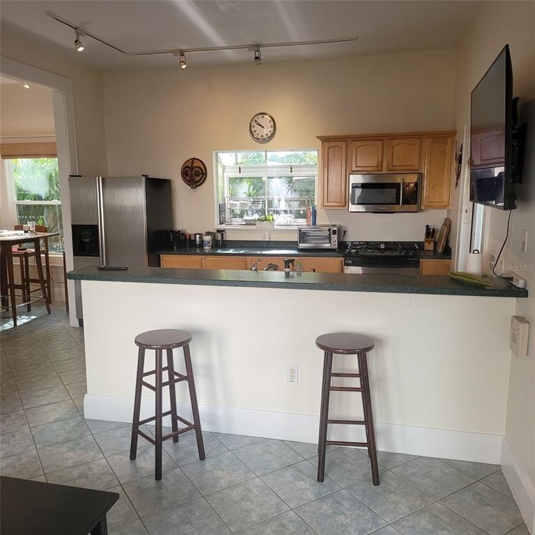 2916 W Bay Court Avenue - Photo 5