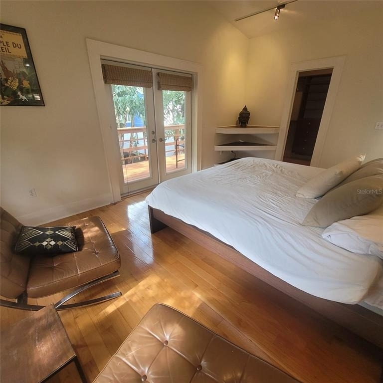 2916 W Bay Court Avenue - Photo 22