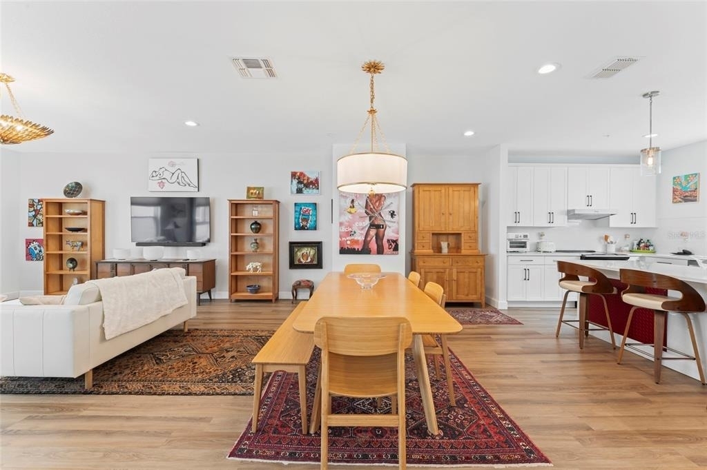 2621 1st Avenue N - Photo 2