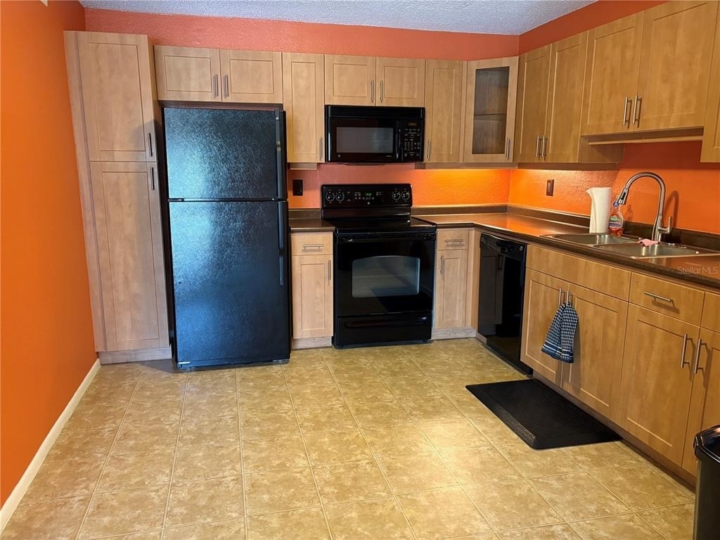 5576 Baywater Drive - Photo 5
