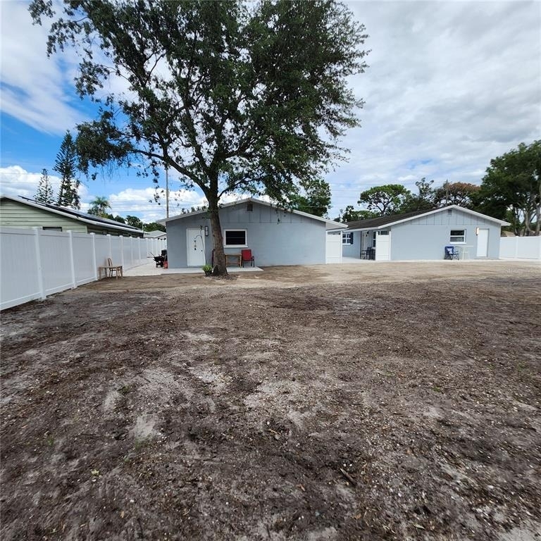 15406 Avalon Avenue - Photo 7