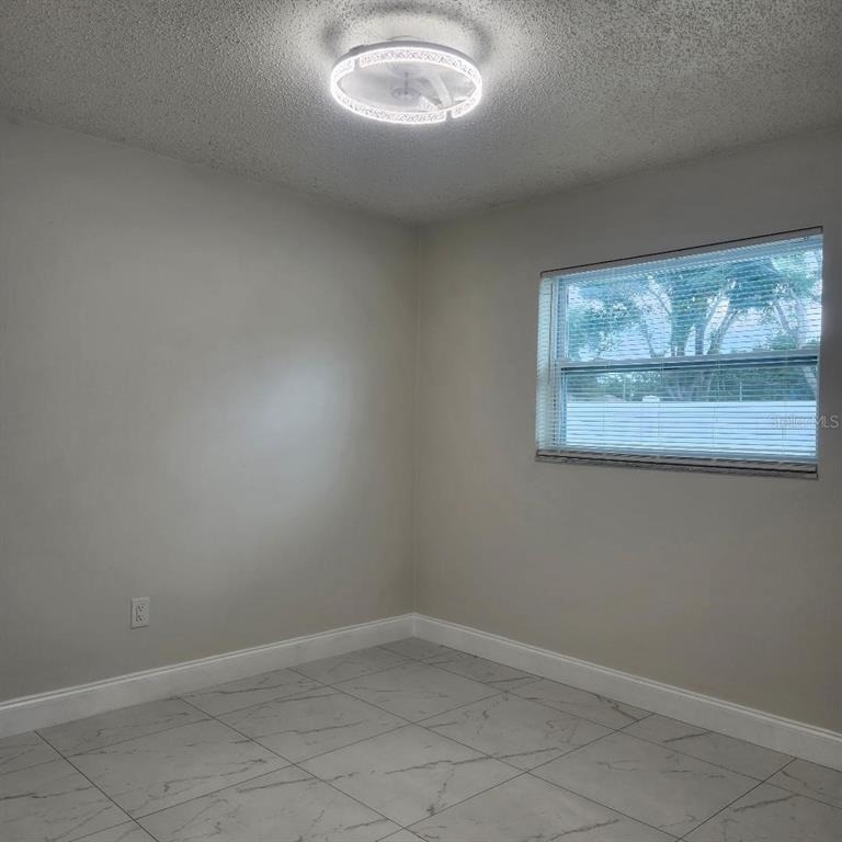 15406 Avalon Avenue - Photo 20