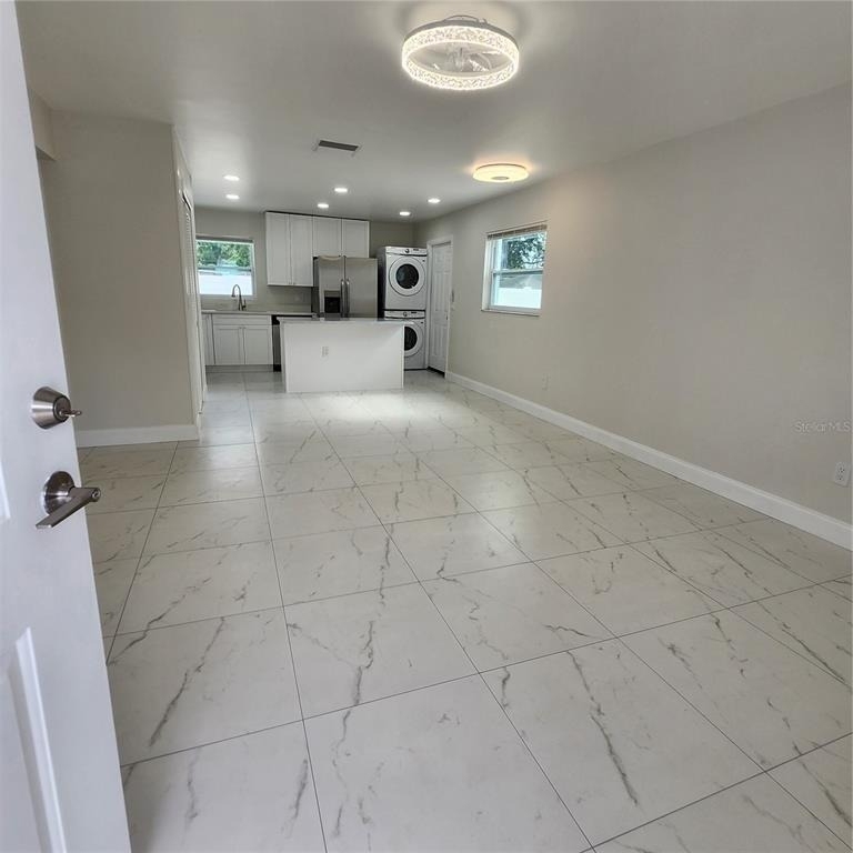 15406 Avalon Avenue - Photo 4