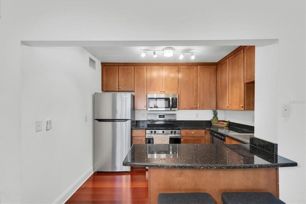 210 5th Avenue S - Photo 12