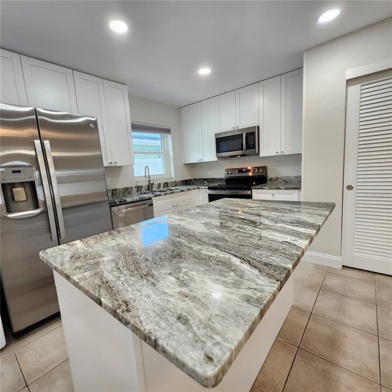 15414 Avalon Avenue - Photo 11