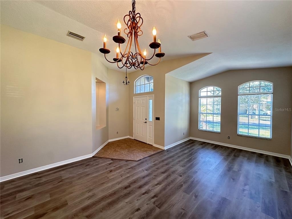 8037 Moccasin Trail Drive - Photo 4