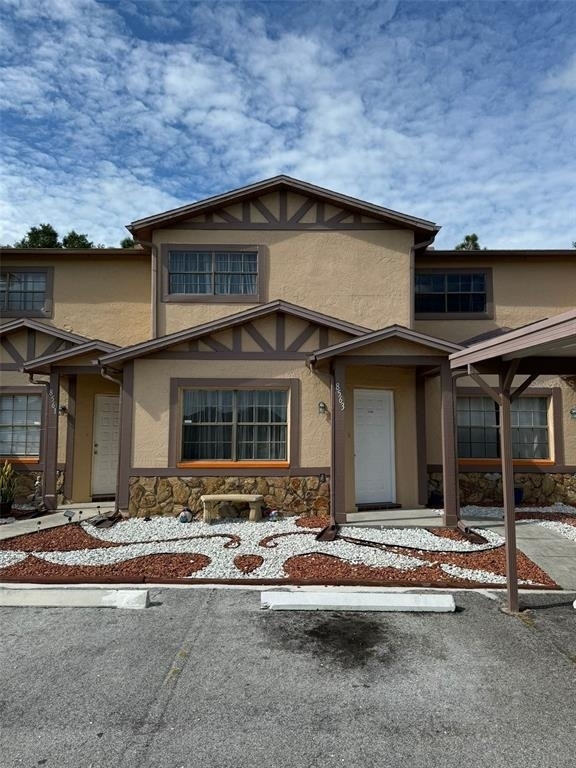 8563 Pilgrim Court - Photo 0