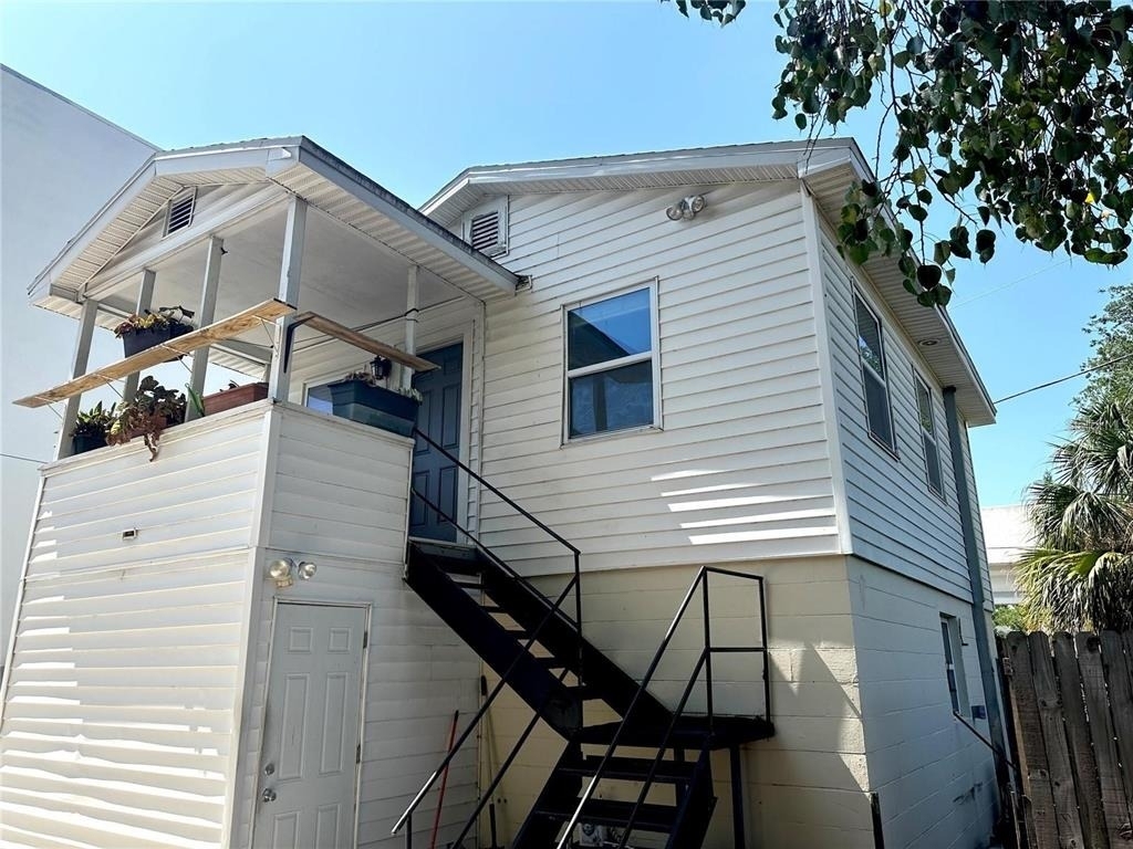 773 4th Avenue N - Photo 0