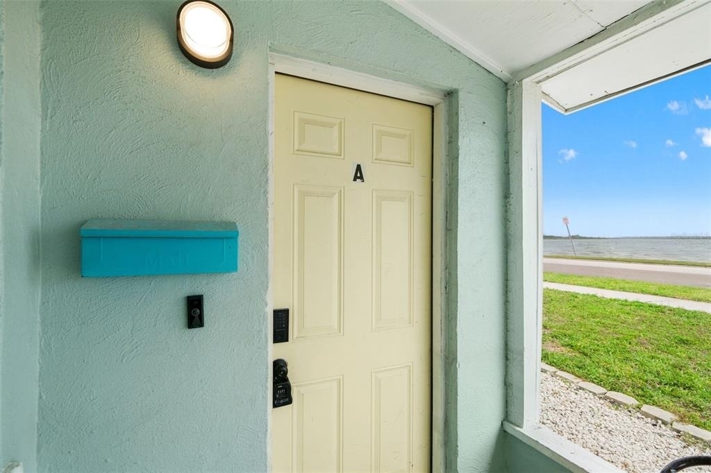 1303 S Bermuda Boulevard - Photo 0