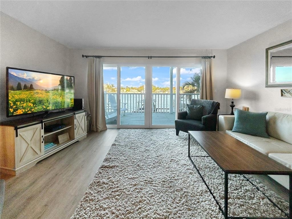 2505 Bay Boulevard - Photo 12