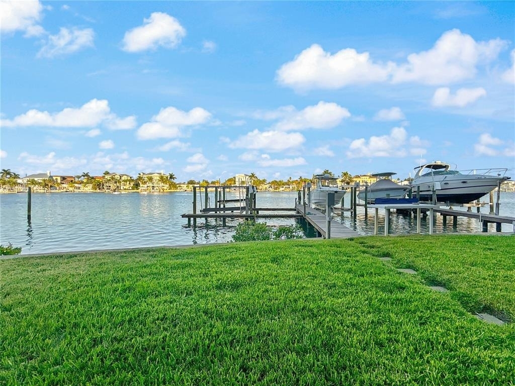 2505 Bay Boulevard - Photo 33