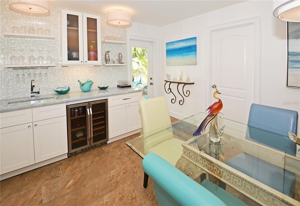 7020 Mango Avenue S - Photo 12