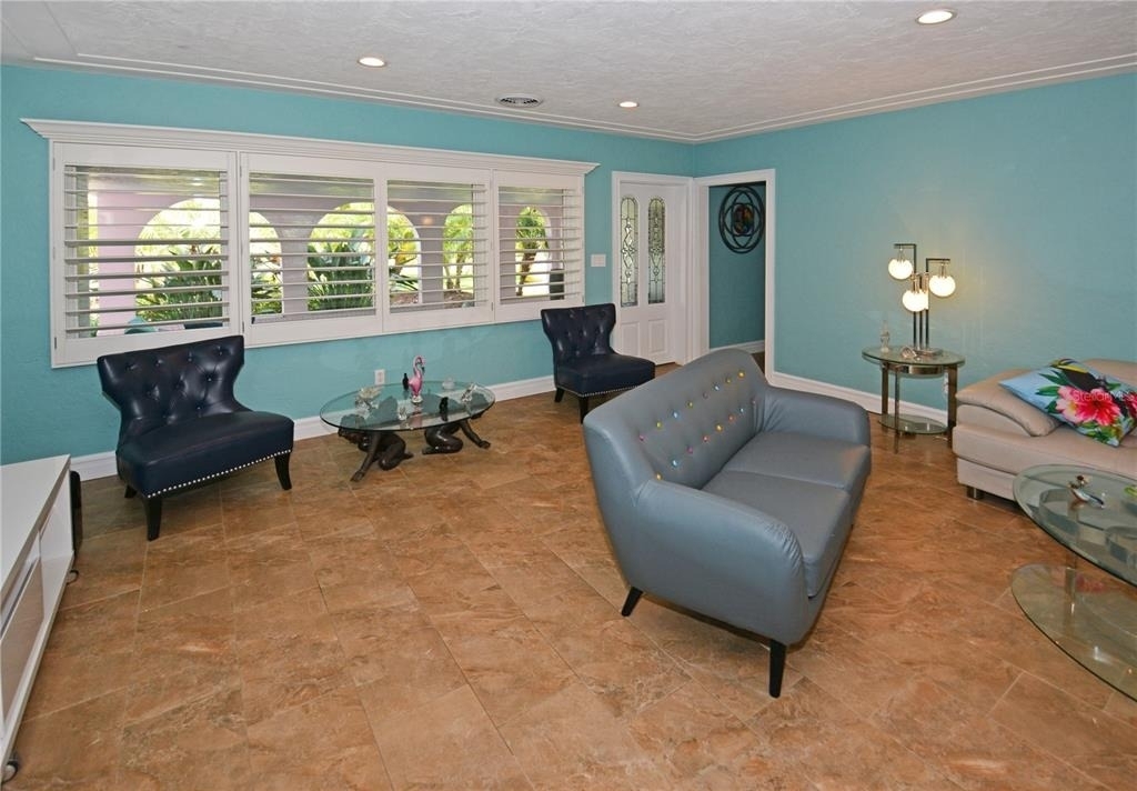 7020 Mango Avenue S - Photo 9