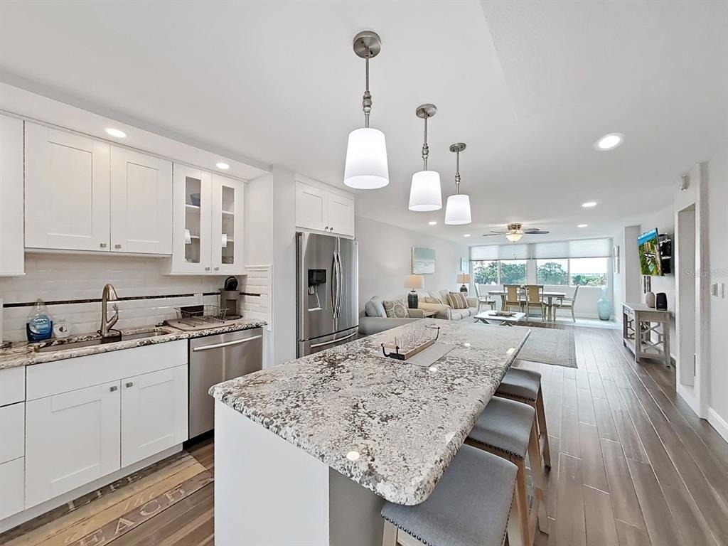 2620 Cove Cay Drive - Photo 3