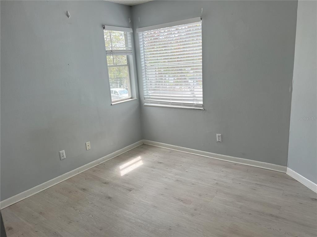 2568 Woodgate Boulevard - Photo 12