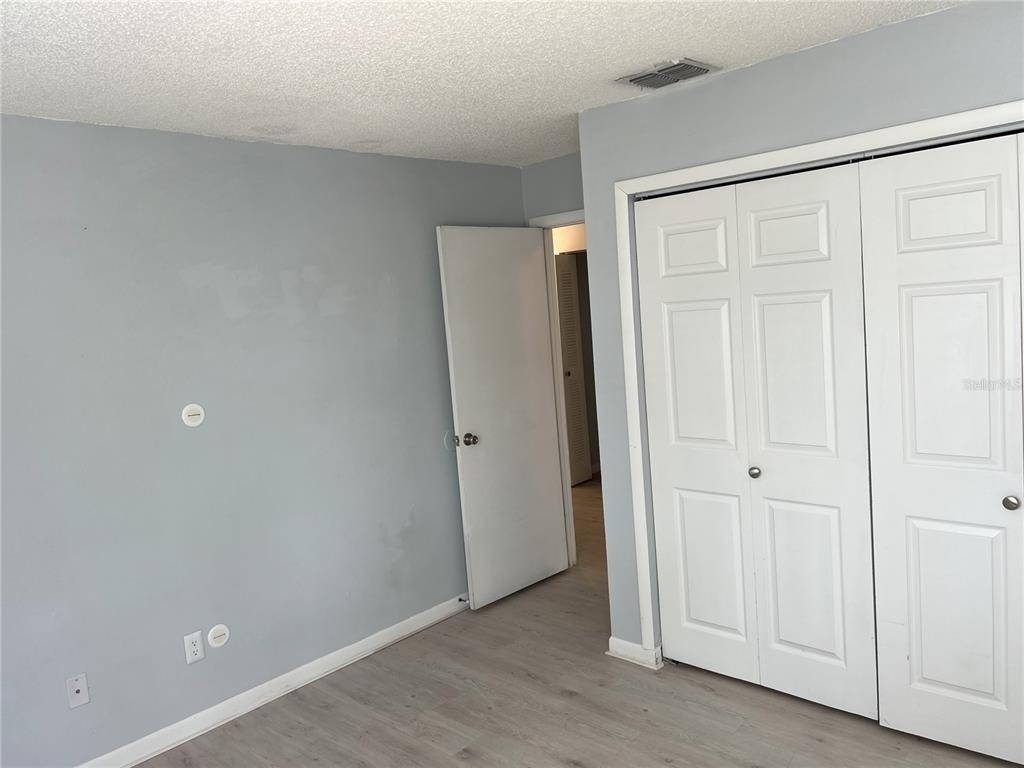 2568 Woodgate Boulevard - Photo 14