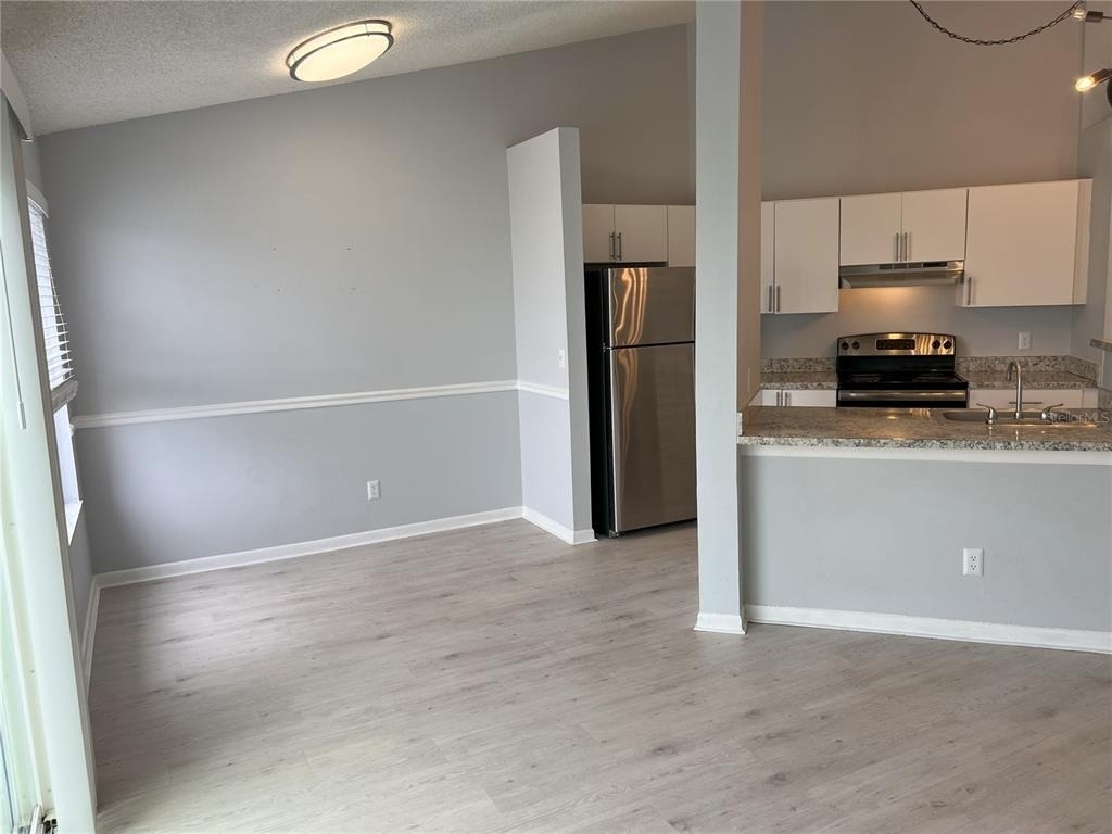 2568 Woodgate Boulevard - Photo 5