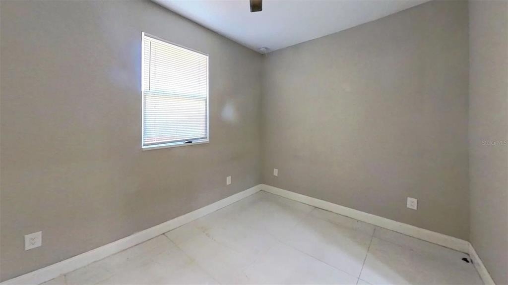 2726 Miami Terrace - Photo 4