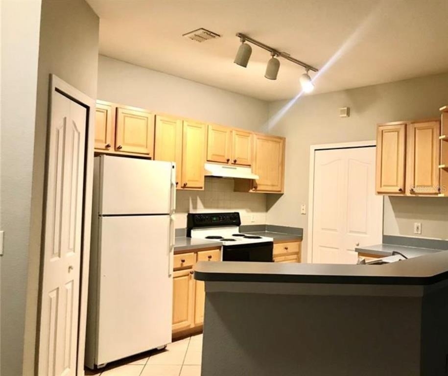 1150 Lake Shadow Circle - Photo 4