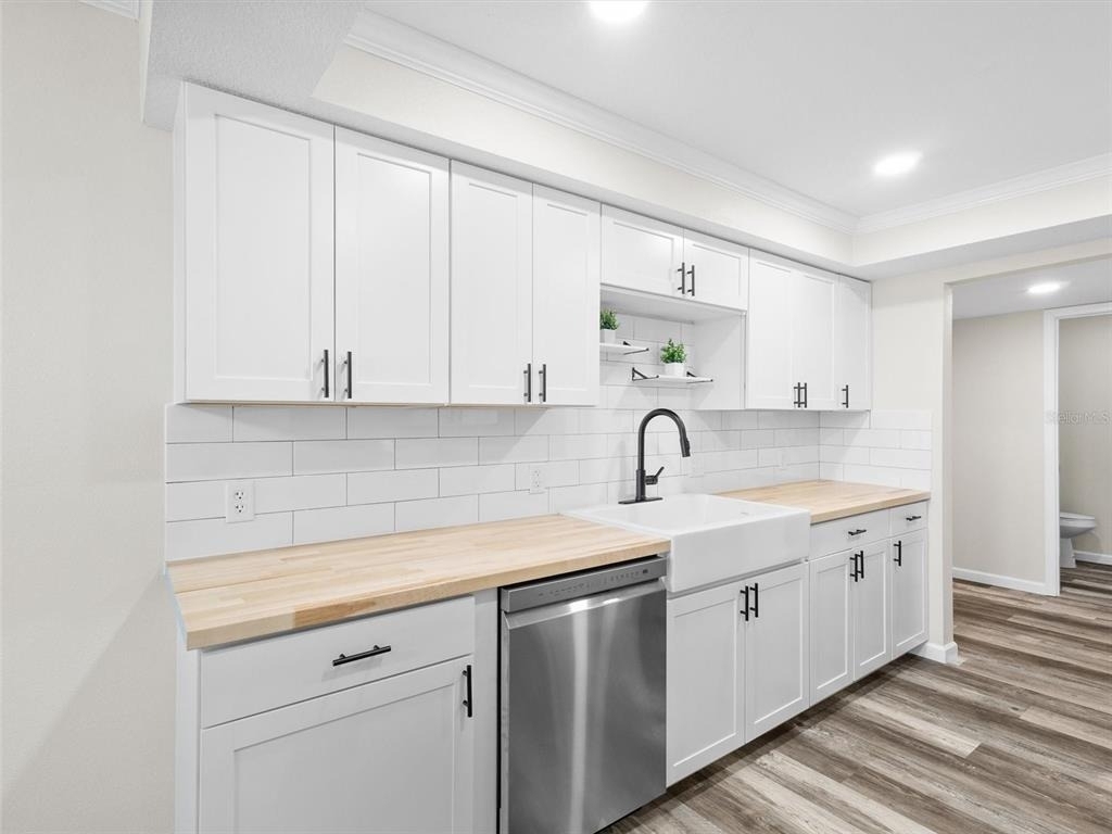 4343 Nw 80th Avenue - Photo 9