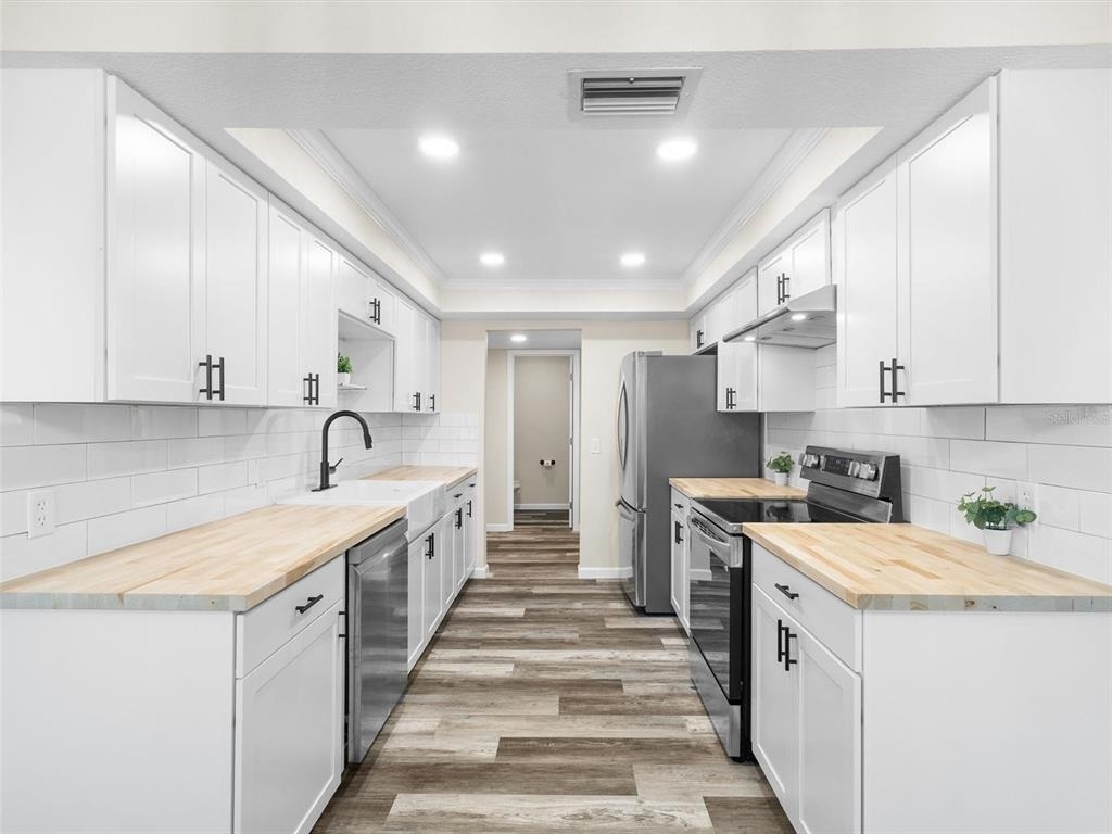 4343 Nw 80th Avenue - Photo 8