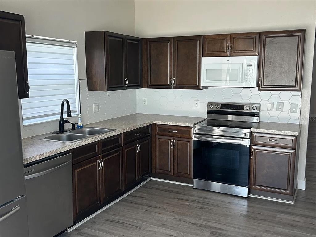 7780 Newlan Drive - Photo 3