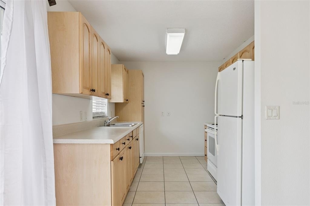 1105 N Rockingham Avenue - Photo 8