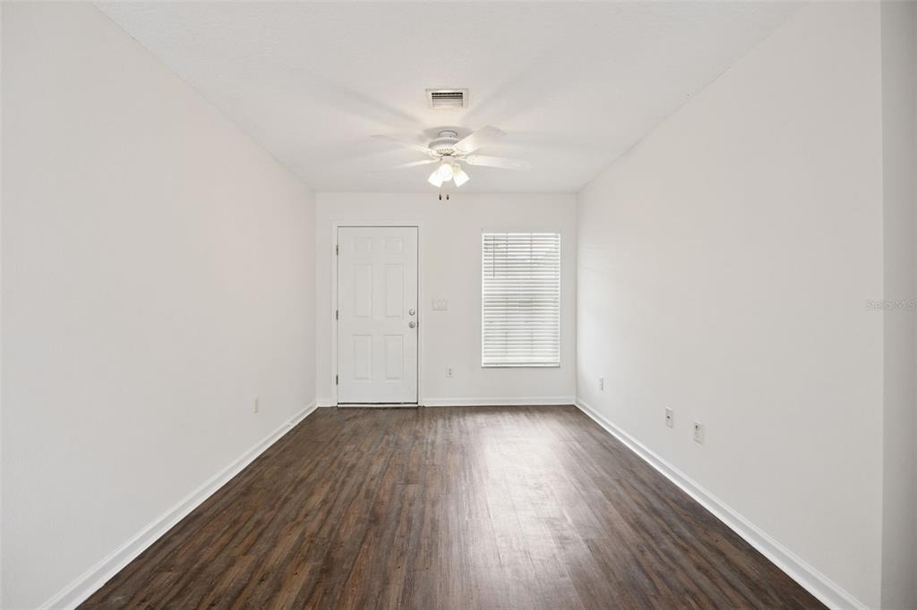 1105 N Rockingham Avenue - Photo 3
