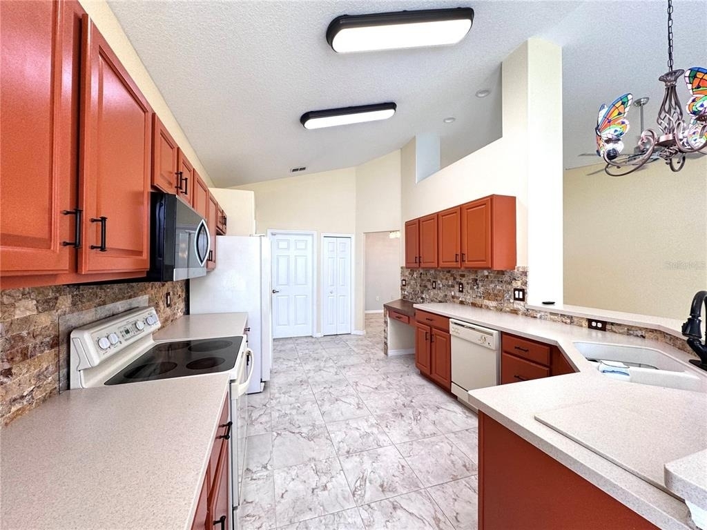 140 Moss Lane - Photo 2