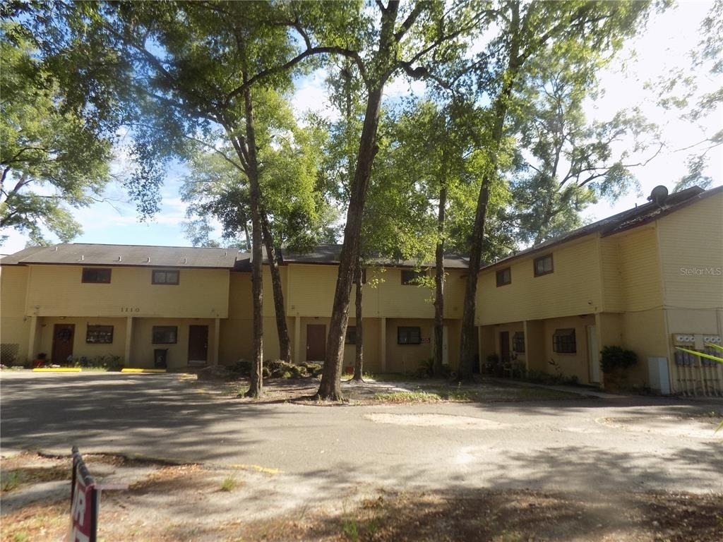 1110 Sw 62 Terrace - Photo 1