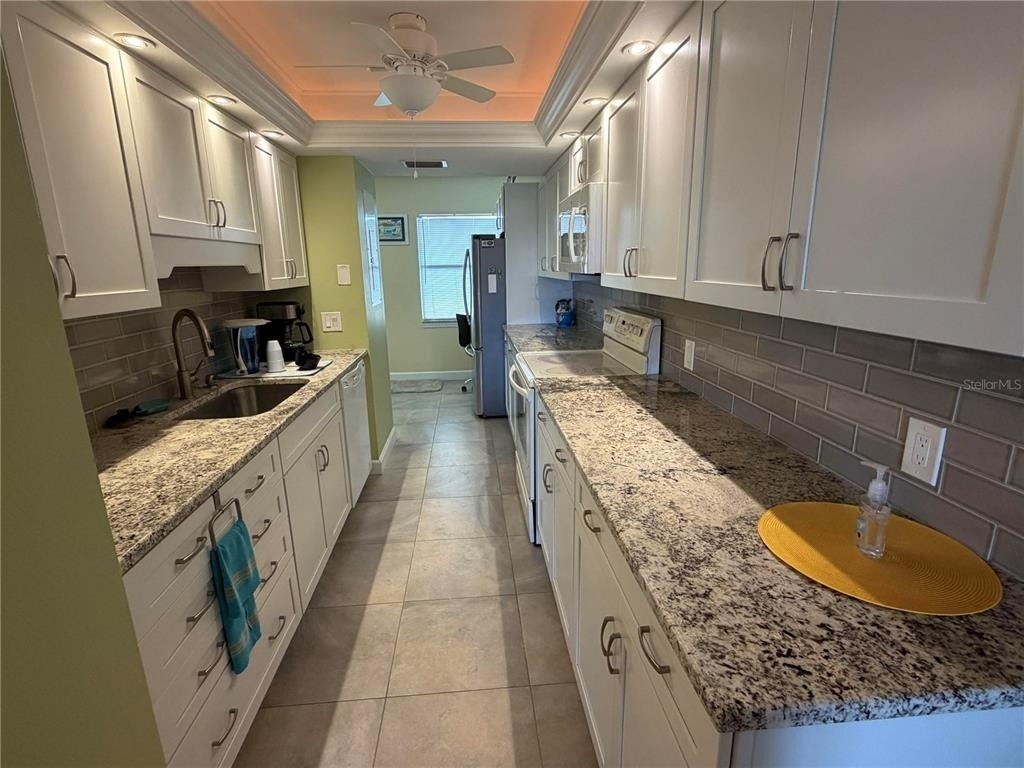 204 3rd Street W - Photo 2