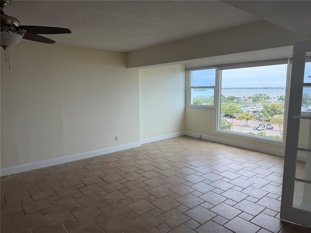 33 S Gulfstream Avenue - Photo 9