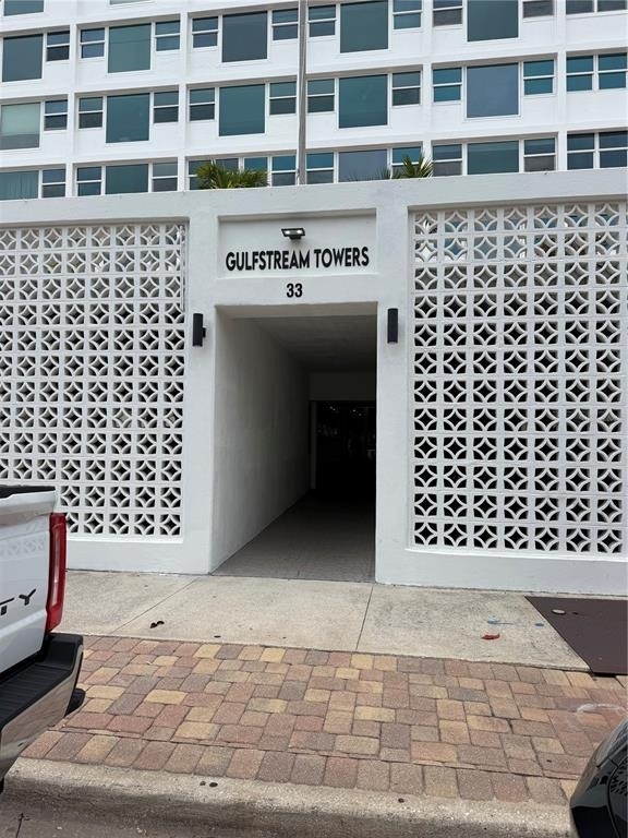 33 S Gulfstream Avenue - Photo 2