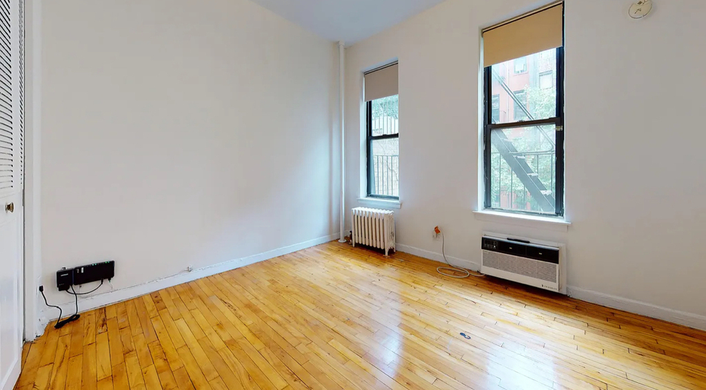  East 93rd Street - Photo 0