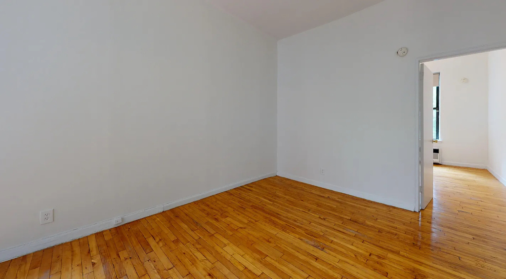  East 93rd Street - Photo 3