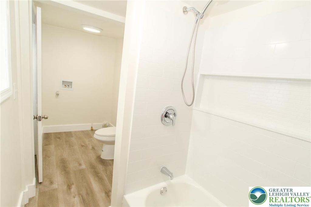 330 Walnut Street - Photo 7