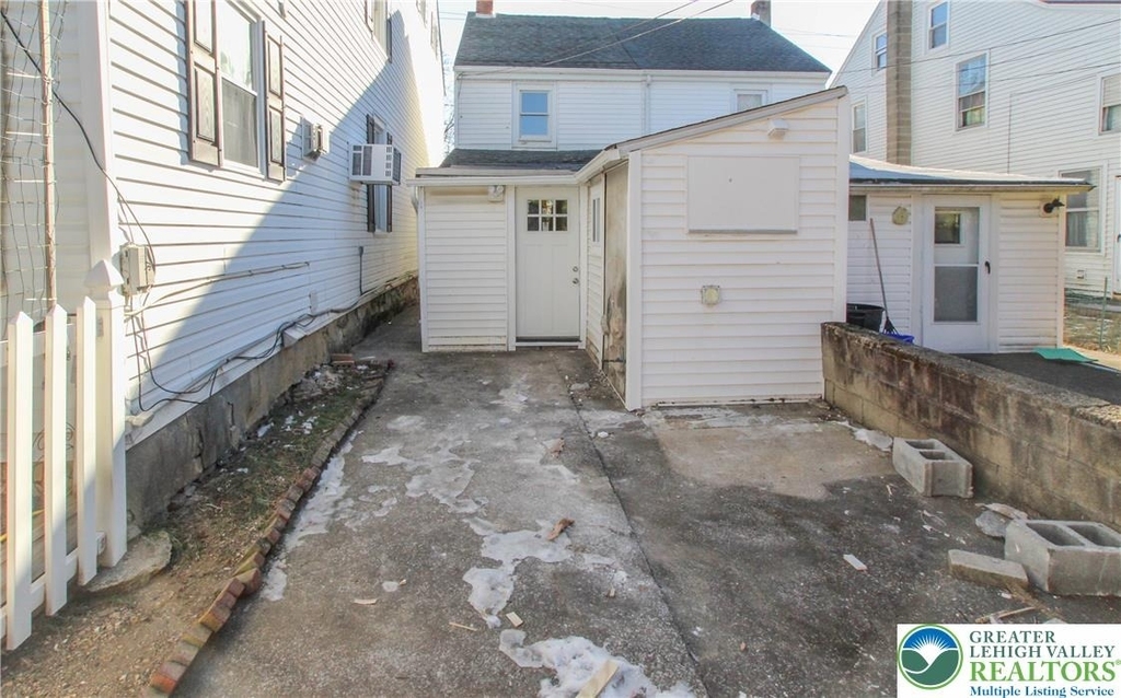 330 Walnut Street - Photo 13