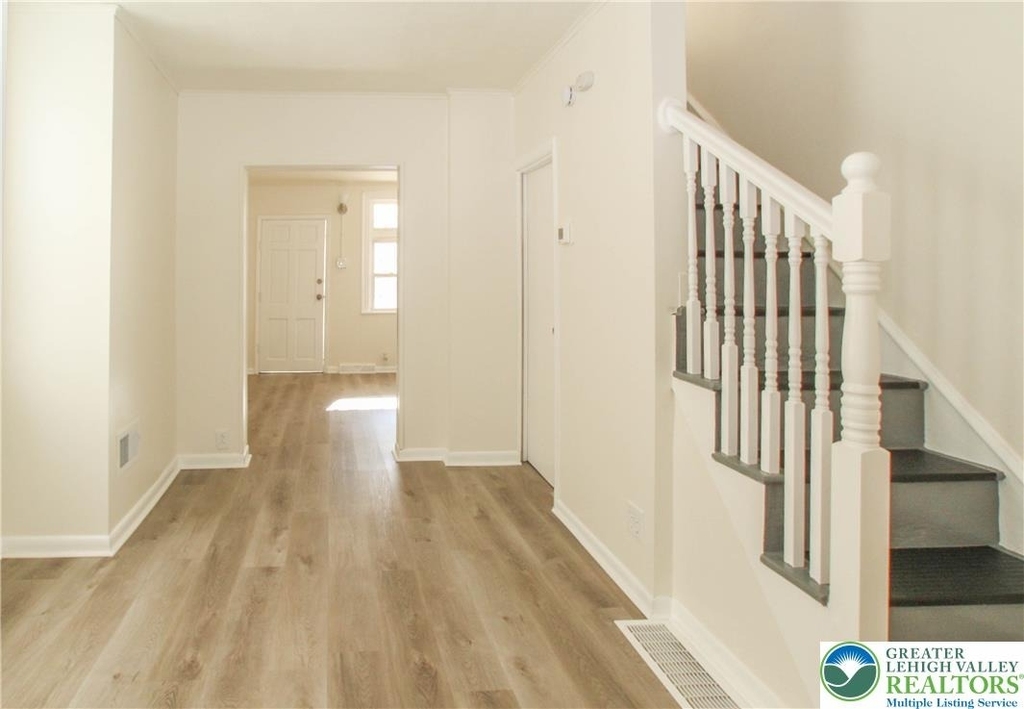 330 Walnut Street - Photo 5