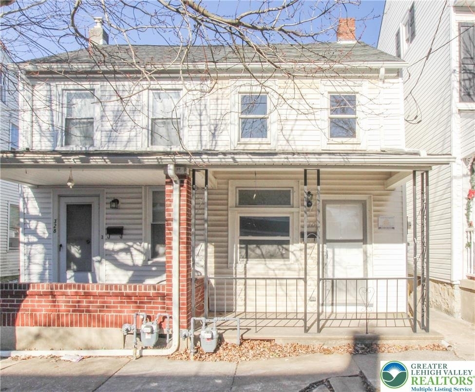 330 Walnut Street - Photo 0